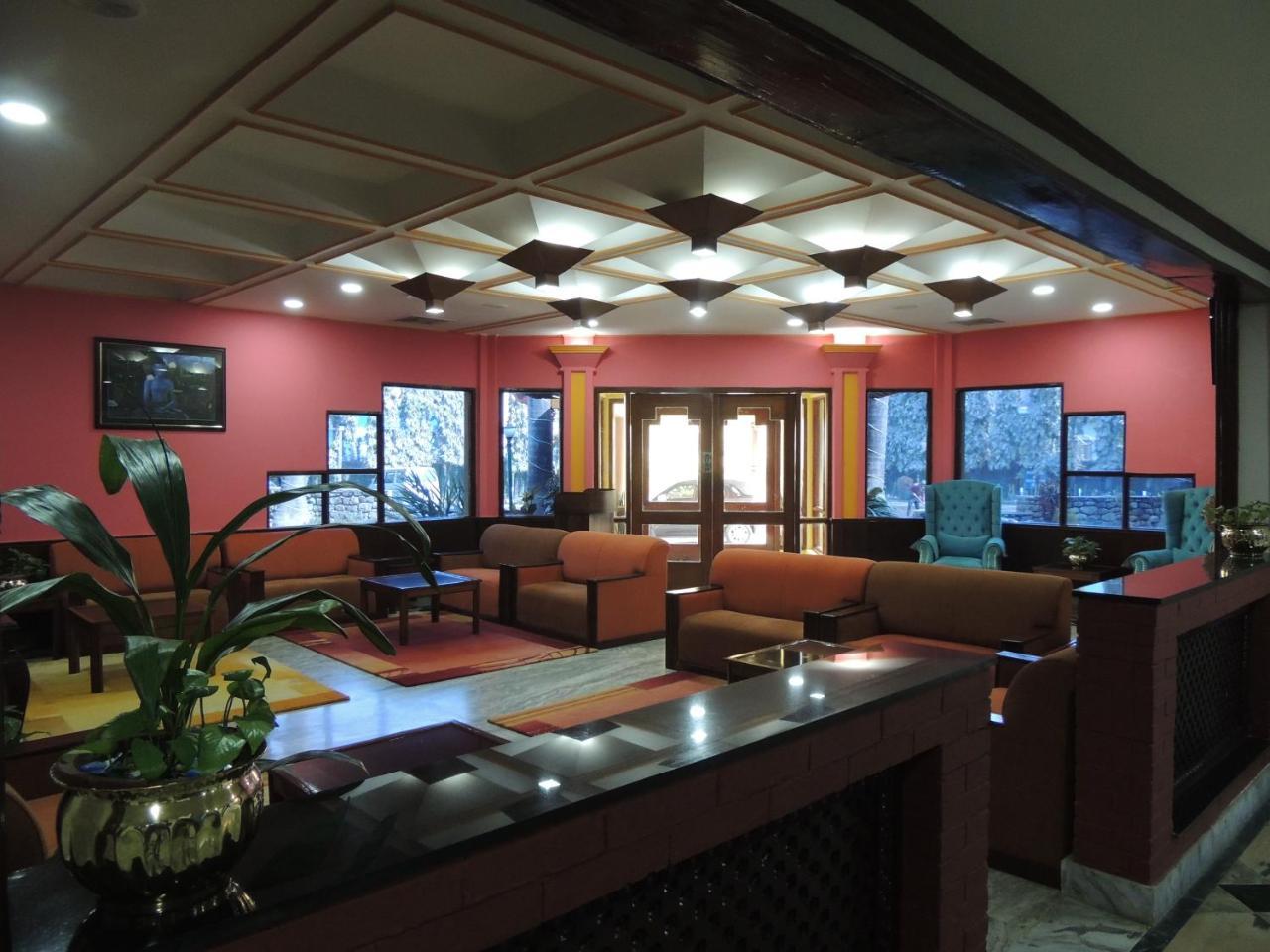 Hotel Nirvana Siddharthanagar ภายนอก รูปภาพ