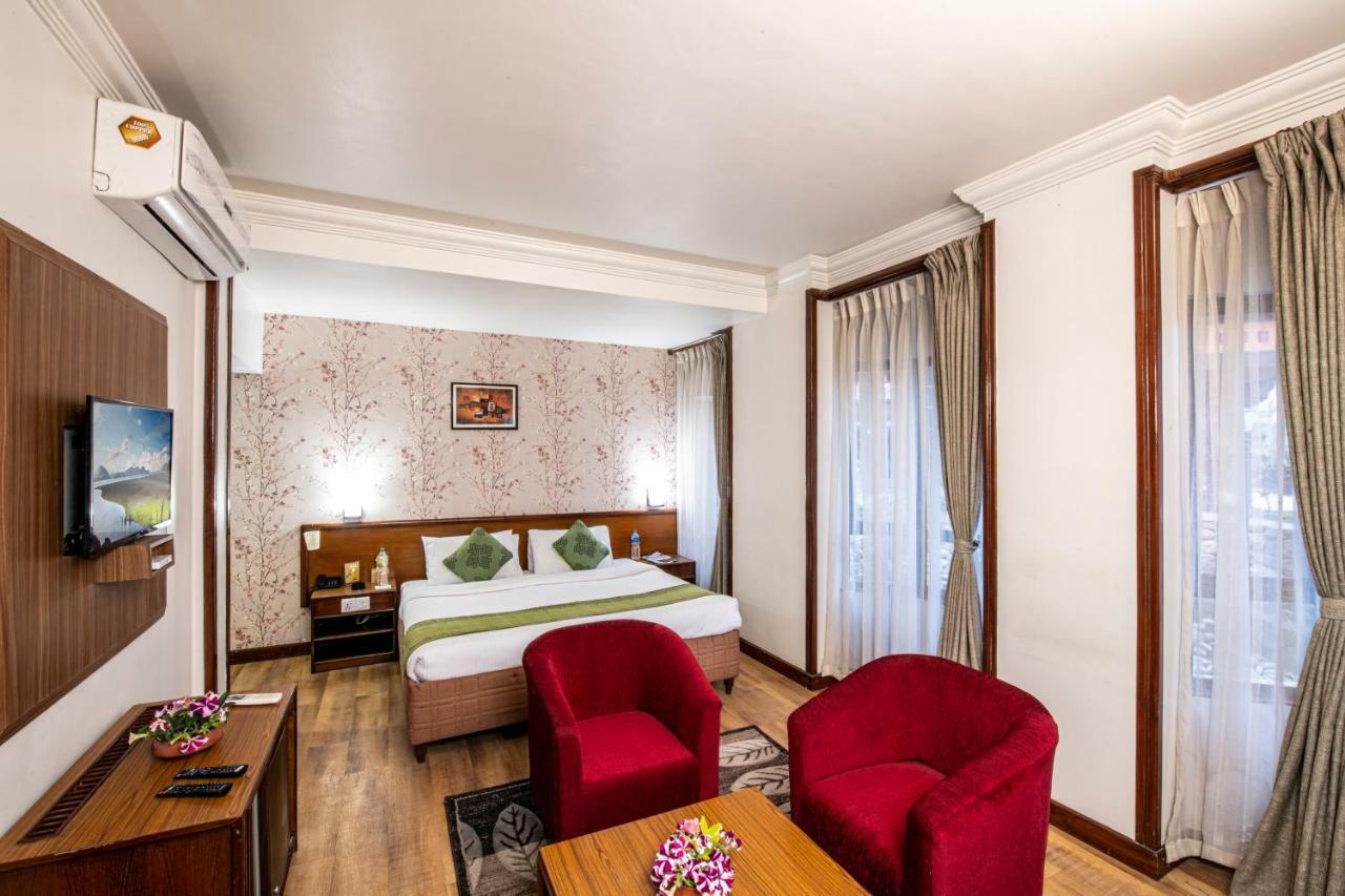 Hotel Nirvana Siddharthanagar ภายนอก รูปภาพ