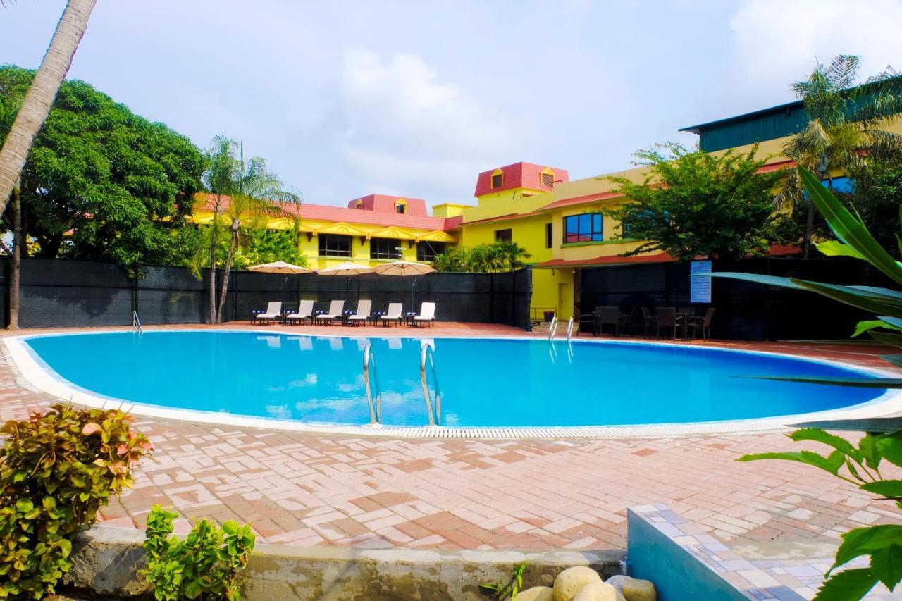 Hotel Nirvana Siddharthanagar ภายนอก รูปภาพ